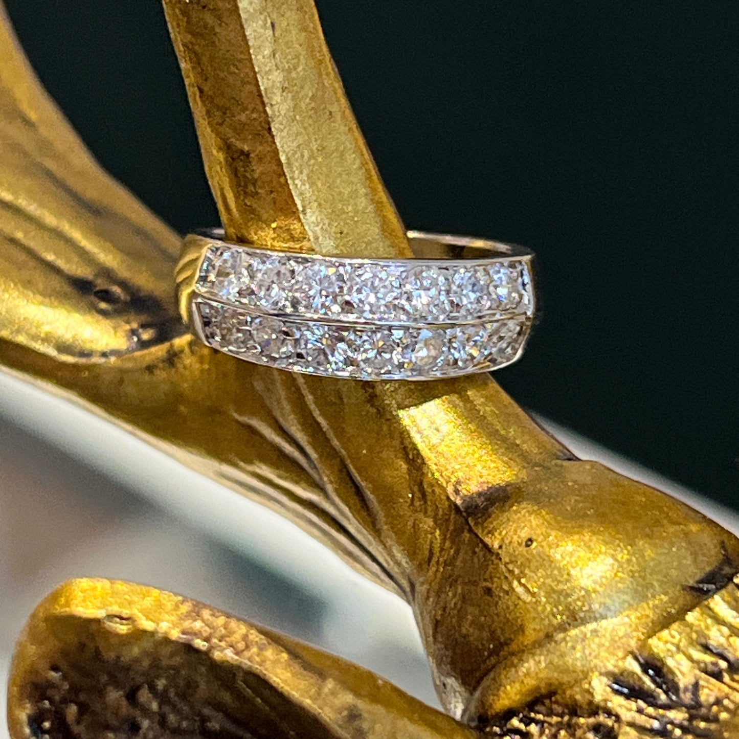 18k White Gold Double Row Diamond Arched Band
