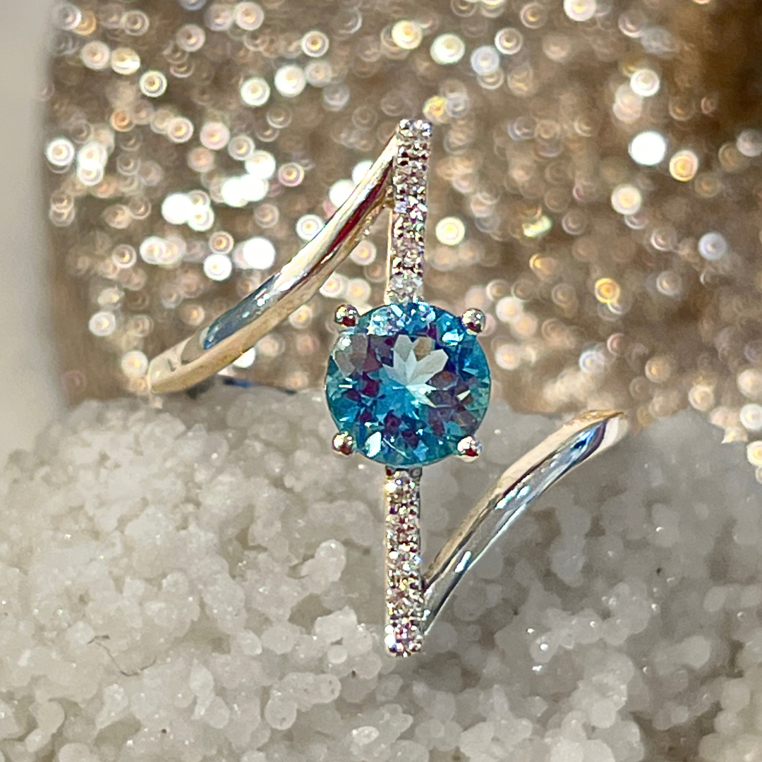 14k White Gold Aquamarine & Diamond Bar Ring