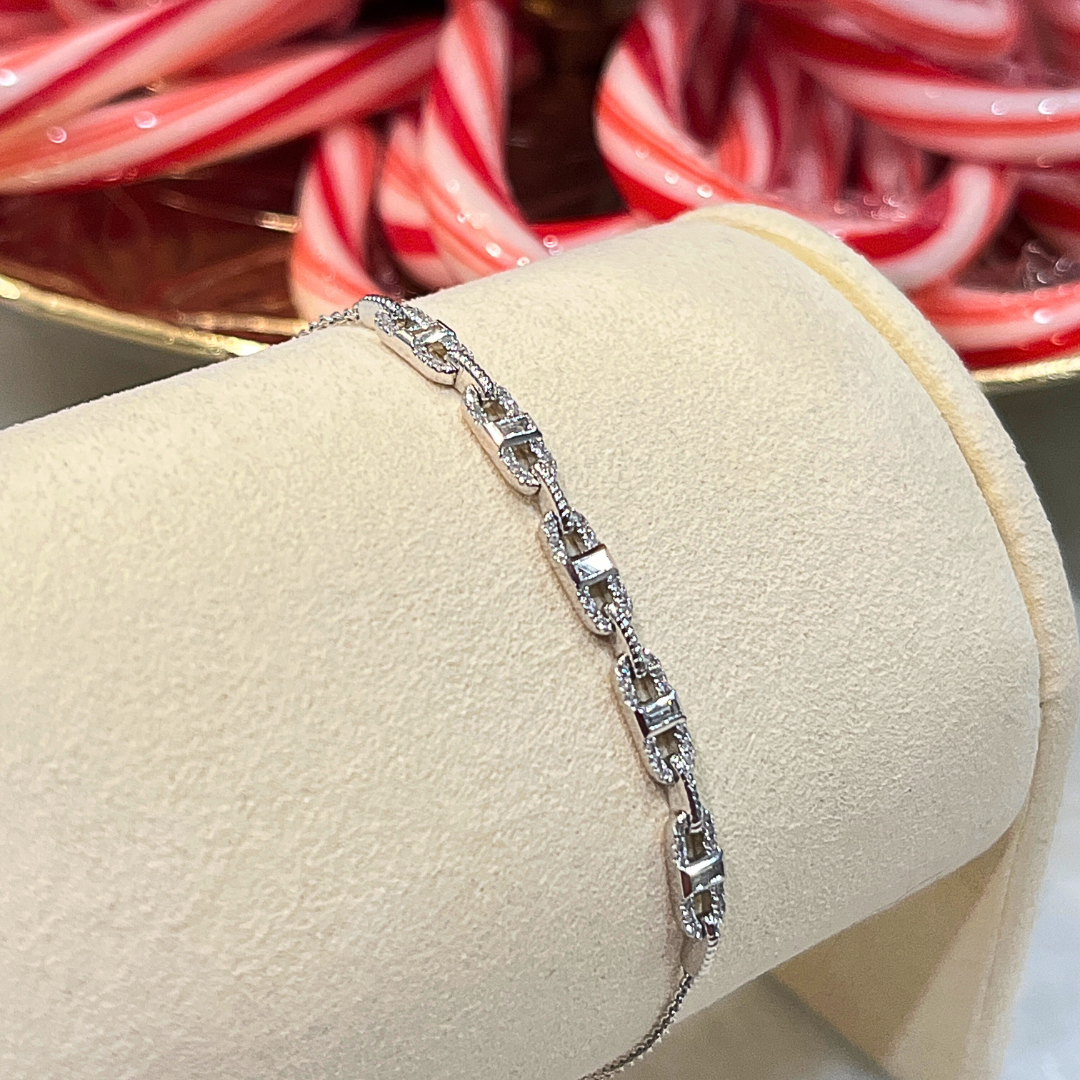 14k Diamond Mariner Bracelet