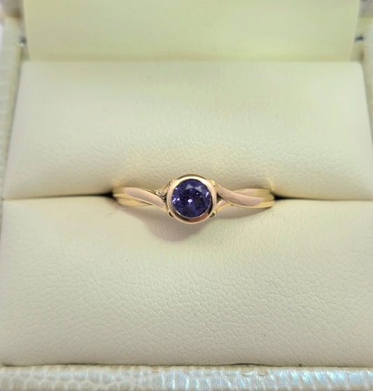 14k Yellow Gold Bezel Purple Sapphire Ring