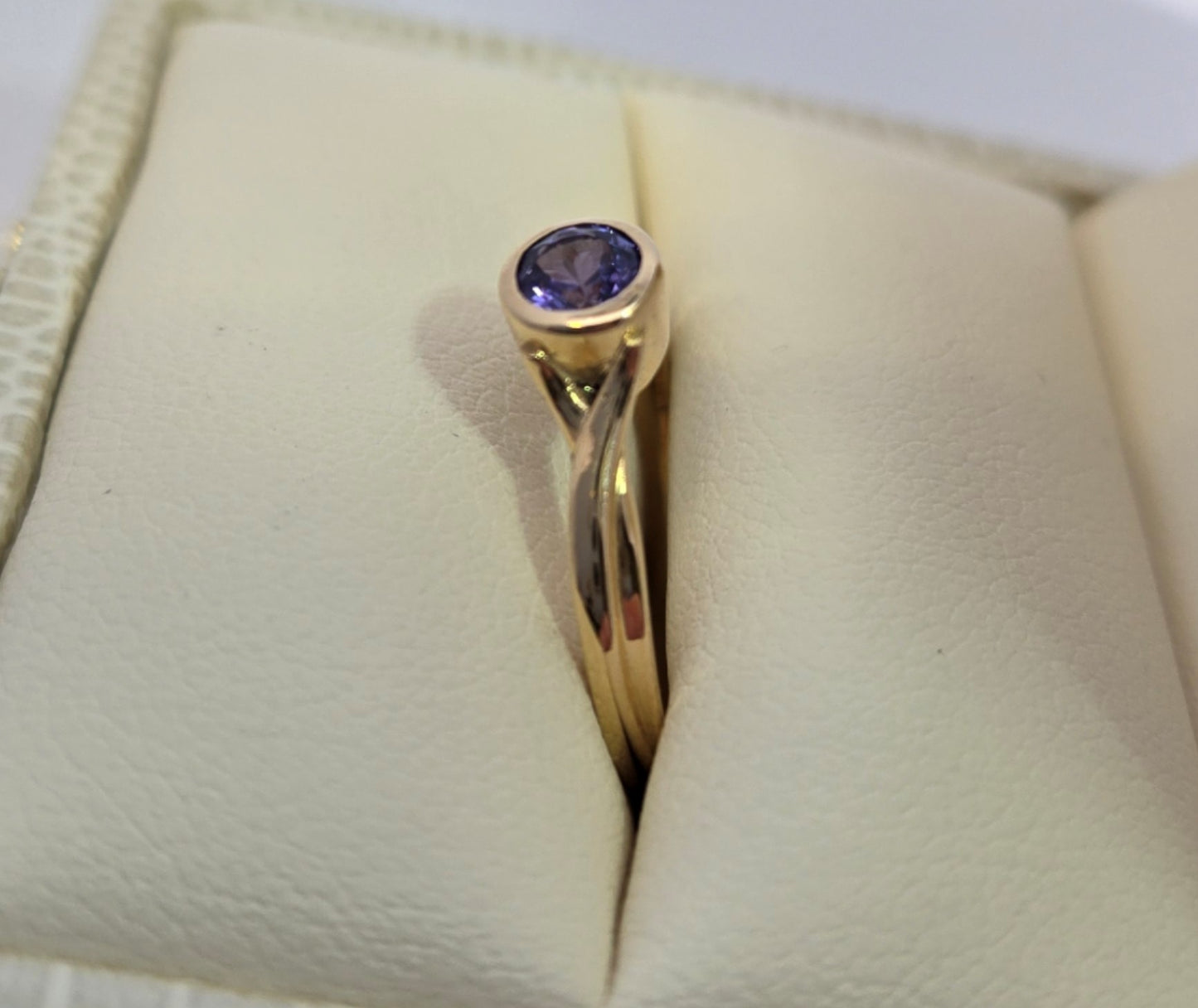 14k Yellow Gold Bezel Purple Sapphire Ring