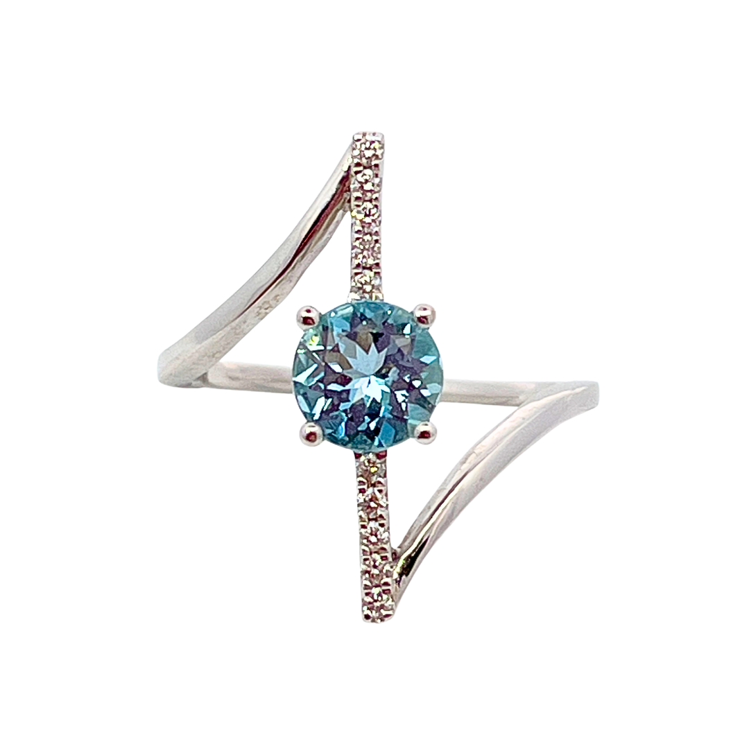 14k White Gold Aquamarine & Diamond Bar Ring